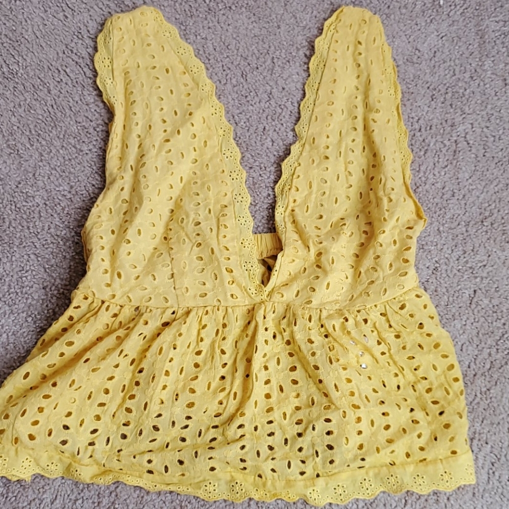 NWT Eyelet Plunging Tank Top - Picture 5 of 6